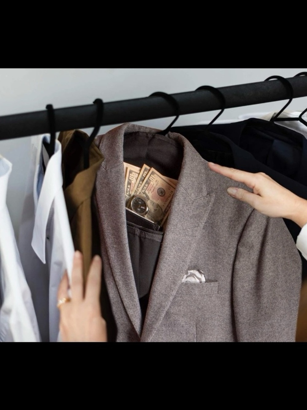 Hanger Diversion Safe with Hidden Pocket under Hanging Clothes, Hide Valuables - Picture 8 of 11